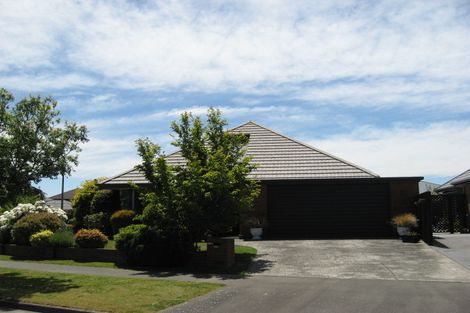 Photo of property in 3A Wardour Mews Avonhead Christchurch City