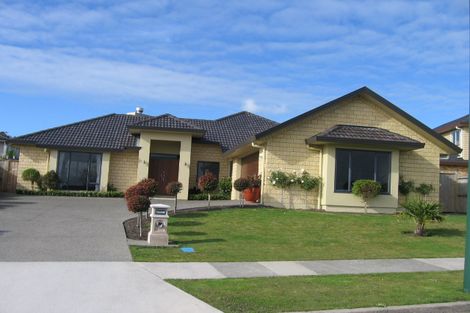 Photo of property in 130 John Brooke Crescent, East Tamaki Heights, Auckland, 2016