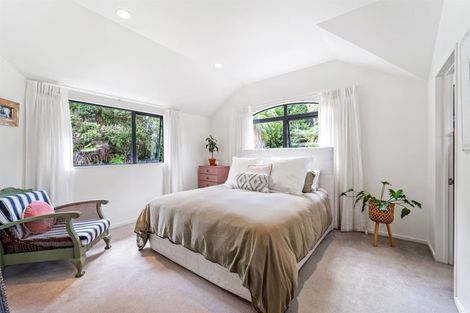 Photo of property in 1/6 Heathcote Road, Castor Bay, Auckland, 0620