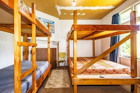 Photo of property in 15 Pitt Street, Raetihi, 4632