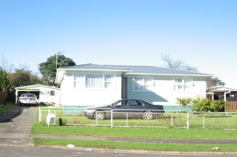 Photo of property in 23 Romney Place, Manurewa, Auckland, 2102