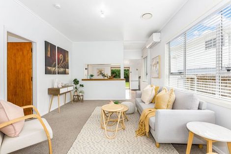 Photo of property in 27 Paremata Crescent, Paremata, Porirua, 5024