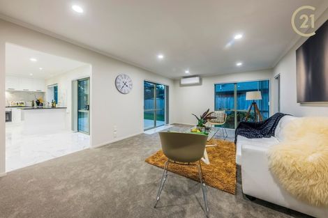 Photo of property in 71 Medvale Avenue, Flat Bush, Auckland, 2019