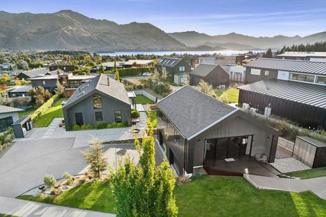 Photo of property in 5 Mills Road, Wanaka, 9305