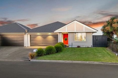 Photo of property in 6 Date Crescent, Aidanfield, Christchurch, 8025