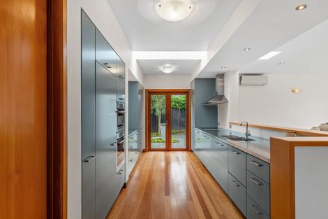 Photo of property in 17 Makora Street, Fendalton, Christchurch, 8041