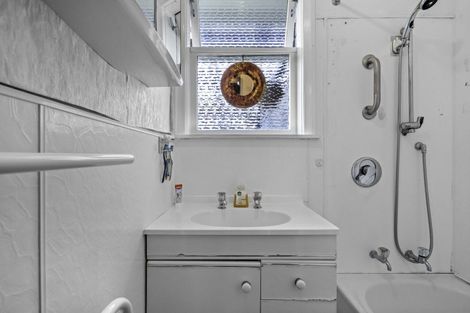 Photo of property in 1054 Hazelmere Crescent, Te Awamutu, 3800