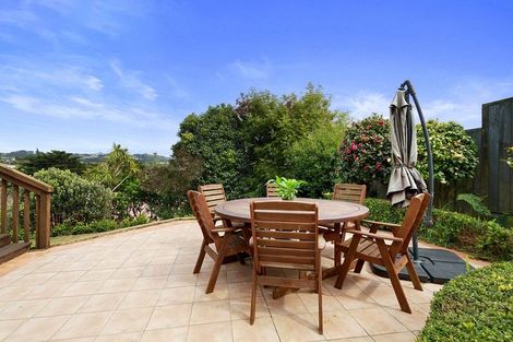 Photo of property in 6 Saunders Close, Whitby, Porirua, 5024