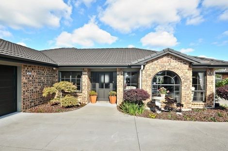 Photo of property in 56 Farringdon Avenue, Rototuna North, Hamilton, 3210