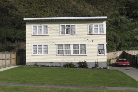 Photo of property in 12 Hay Street, Naenae, Lower Hutt, 5011