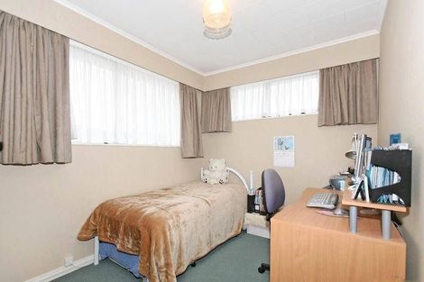 Photo of property in 2/964 High Street, Avalon, Lower Hutt, 5011