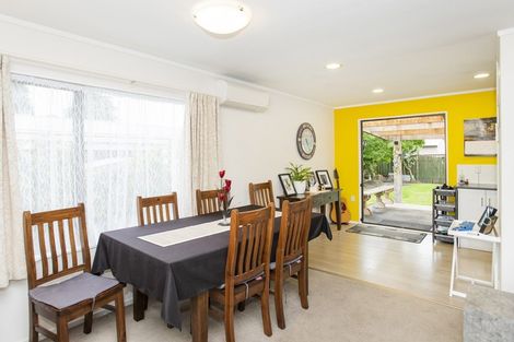 Photo of property in 10 Campion Road, Riverdale, Gisborne, 4010