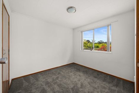 Photo of property in 38 Farrand Road, Kumeu, 0891