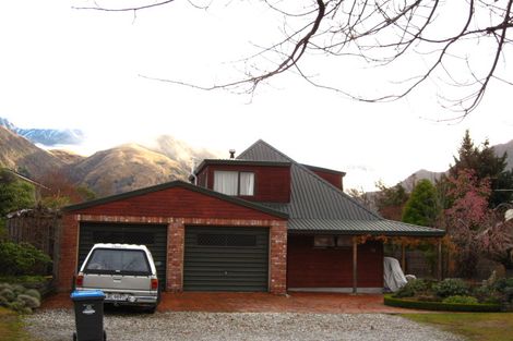Photo of property in 18 Inverness Crescent, Arrowtown, 9302