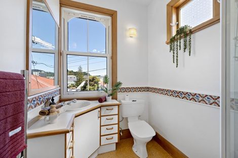 Photo of property in 2 Tutchen Avenue, Mount Victoria, Wellington, 6011