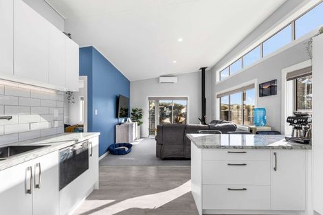 Photo of property in 60 Rua Avenue, Waitarere Beach, Levin, 5510