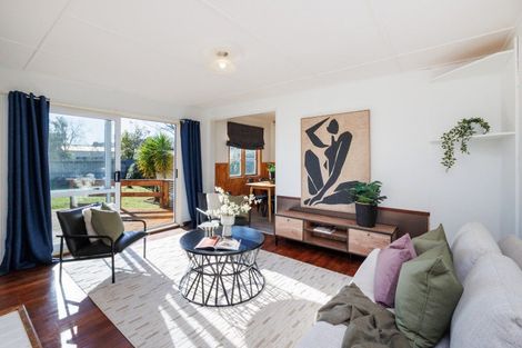 Photo of property in 143 Rangiora Avenue, Roslyn, Palmerston North, 4414