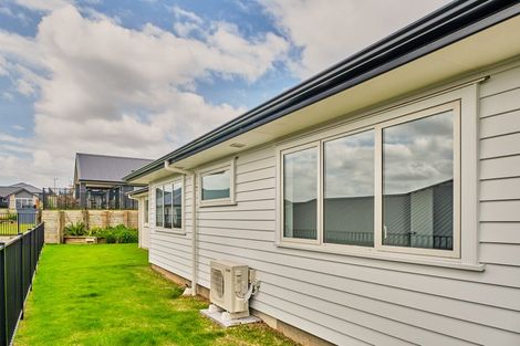 Photo of property in 7 Kerr Crescent, Patumahoe, Pukekohe, 2679
