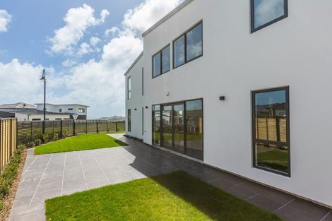 Photo of property in 2a Kaiaho Close, Aotea, Porirua, 5024