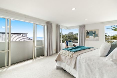 Photo of property in 1/22 Tiri Road, Milford, Auckland, 0620