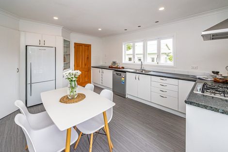 Photo of property in 21 Portal Street, Durie Hill, Whanganui, 4500