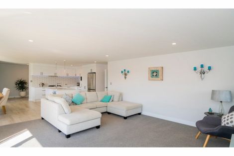 Photo of property in 25 Springbok Avenue, Whitianga, 3510