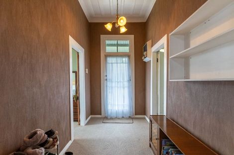 Photo of property in 9 Ross Street, Woodville, 4920