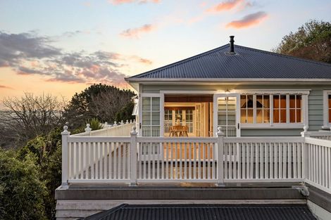 Photo of property in 77 Valley Road, Cashmere, Christchurch, 8022