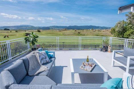 Photo of property in 50 Golf Road, Paraparaumu Beach, Paraparaumu, 5032