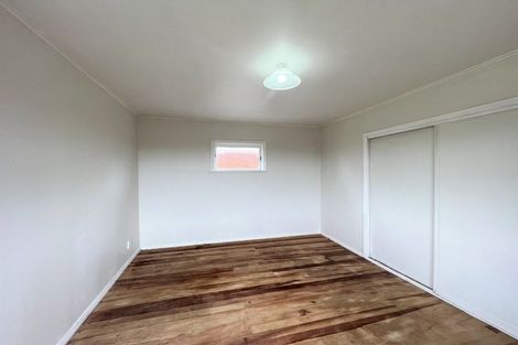 Photo of property in 84 Roberts Road, Te Atatu South, Auckland, 0610