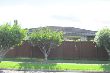 Photo of property in 1/50 Vivian Wilson Drive, Eastern Beach, Auckland, 2012