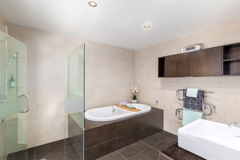 Photo of property in 6 Abberfield Lane, St Albans, Christchurch, 8014