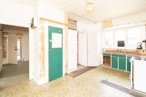 Photo of property in 28 Huia Avenue, Forest Lake, Hamilton, 3200