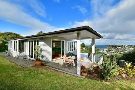 Photo of property in 1114 Whangaparaoa Road, Tindalls Beach, Whangaparaoa, 0930
