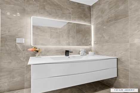 Photo of property in 42 Oopunga Road, Pukekohe, 2120