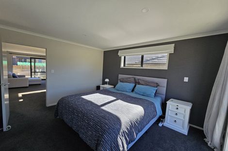 Photo of property in 41 Schooner Drive, Whitby, Porirua, 5024