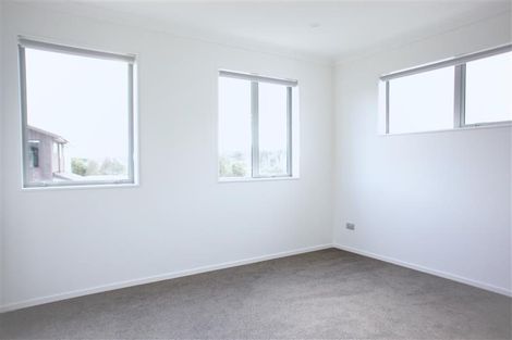 Photo of property in 3 Silvereye Road, Hobsonville, Auckland, 0616