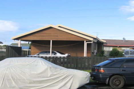 Photo of property in 1 Kenwick Place, Burswood, Auckland, 2013