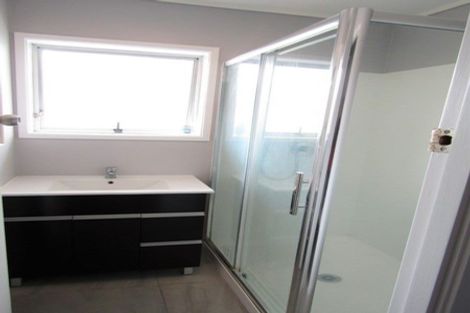 Photo of property in 121 Mahia Road, Wattle Downs, Auckland, 2103