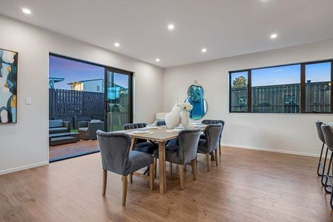 Photo of property in 11 Alexandra Street, Riverhead, 0820