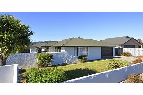 Photo of property in 70 Starveall Street, Brightwater, 7022