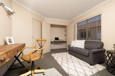 Photo of property in 19 Edgecumbe Road, Tauranga, 3110