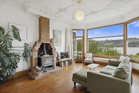 Photo of property in 1 Seddon Street, Ravensbourne, Dunedin, 9022