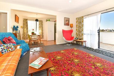 Photo of property in 6 Matai Road, Stanmore Bay, Whangaparaoa, 0932