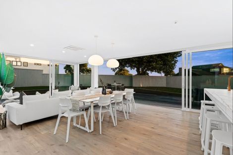 Photo of property in 16 Ida Way, Omaha, 0986