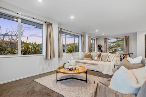 Photo of property in 40 Pentonville Close, Westmorland, Christchurch, 8025