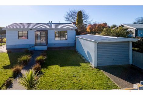 Photo of property in 58 Wilkin Street, Waimate, 7924