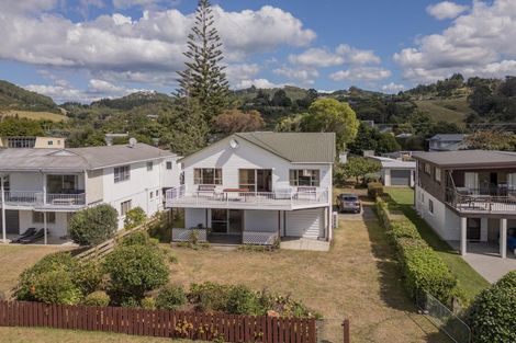 Photo of property in 42 Banks Street, Cooks Beach, Whitianga, 3591