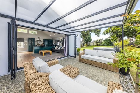 Photo of property in 15 Glen Avenue, Papatoetoe, Auckland, 2025