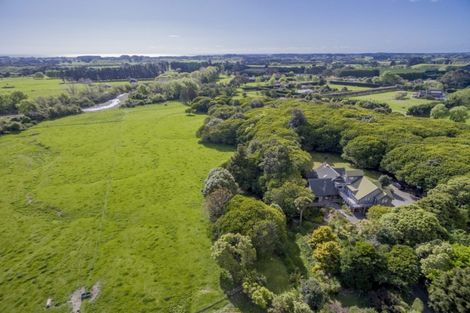 Photo of property in 102 Waitohu Valley Road, Otaki, 5512